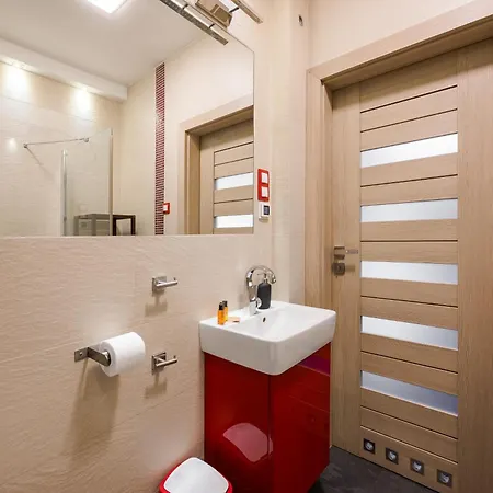 Elektoralna Charming By Bookinghost *