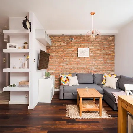 Elektoralna Charming By Bookinghost Varsó