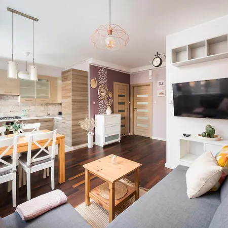 Elektoralna Charming By Bookinghost *